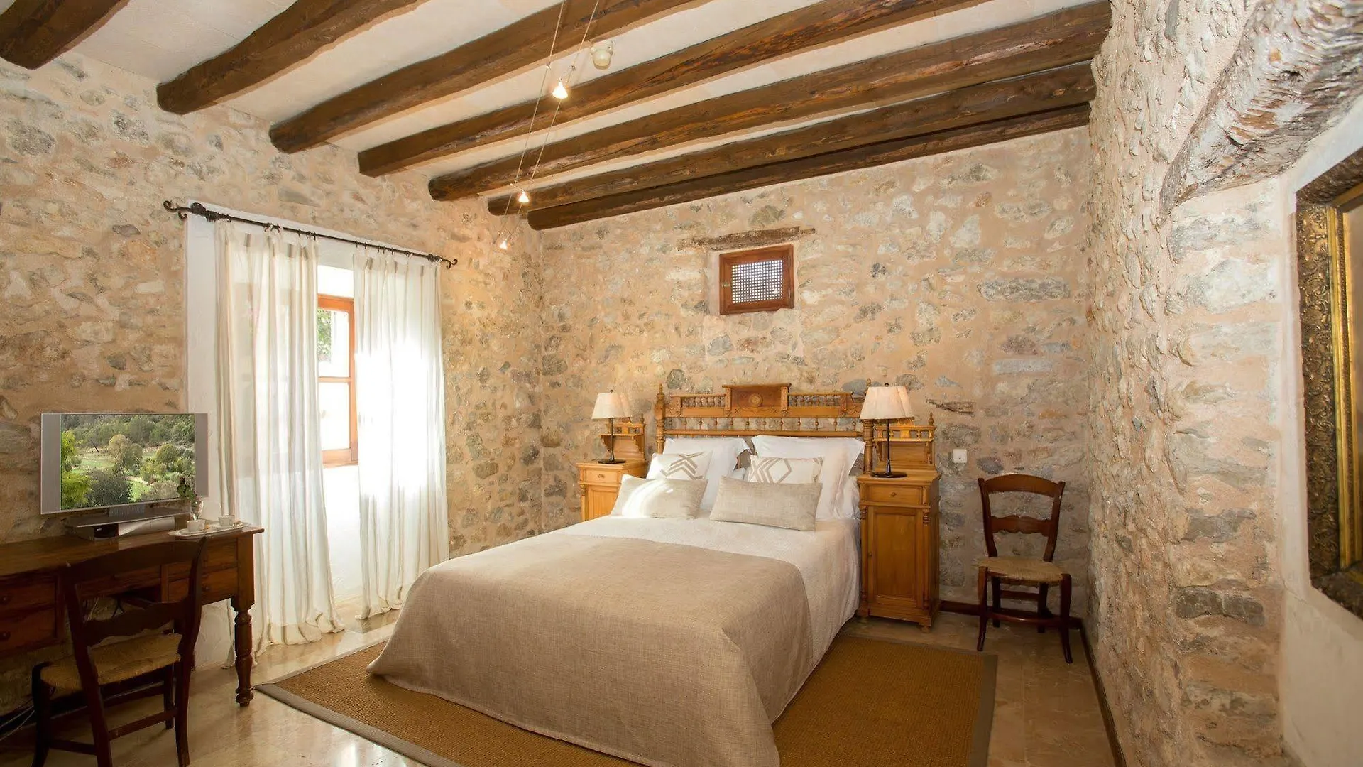 Monnaber Vell Hotel Campanet